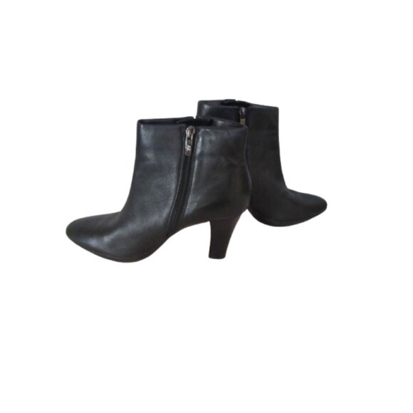 Anne Klein Black Leather Ankle Booties With Side Zipper & Tassel Size 7.5M - Picture 4 of 6
